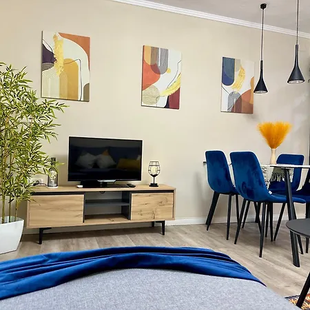 Skyline Nest * Тирана